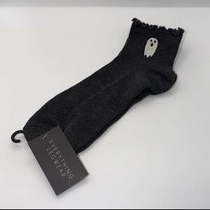 NWT Everything Legwear Glow In The Dark Embroidered Ghost Charcoal Anklet Socks